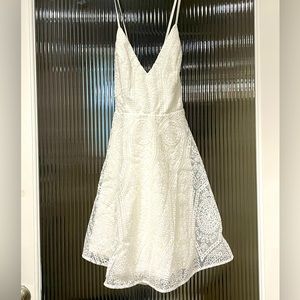 Lulu’s White Lace Dress. New, tags removed but never worn. Size Medium.
